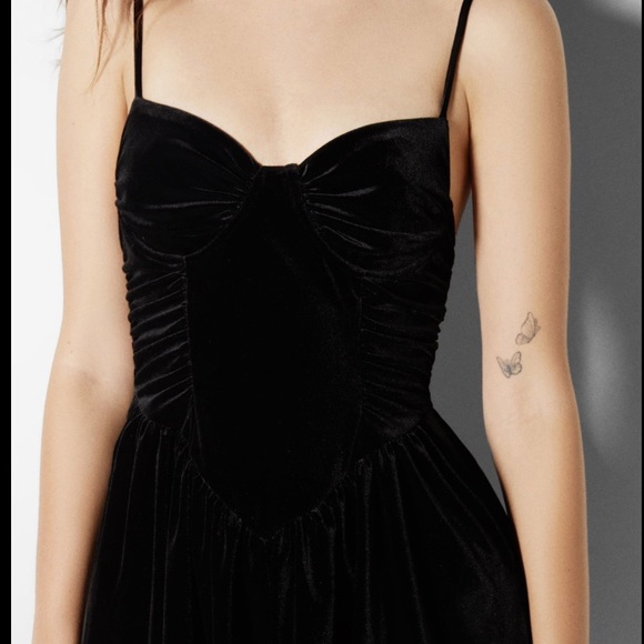 Berksha velvet mini cocktail dress with mesh back size Medium NWT - Picture 2 of 5